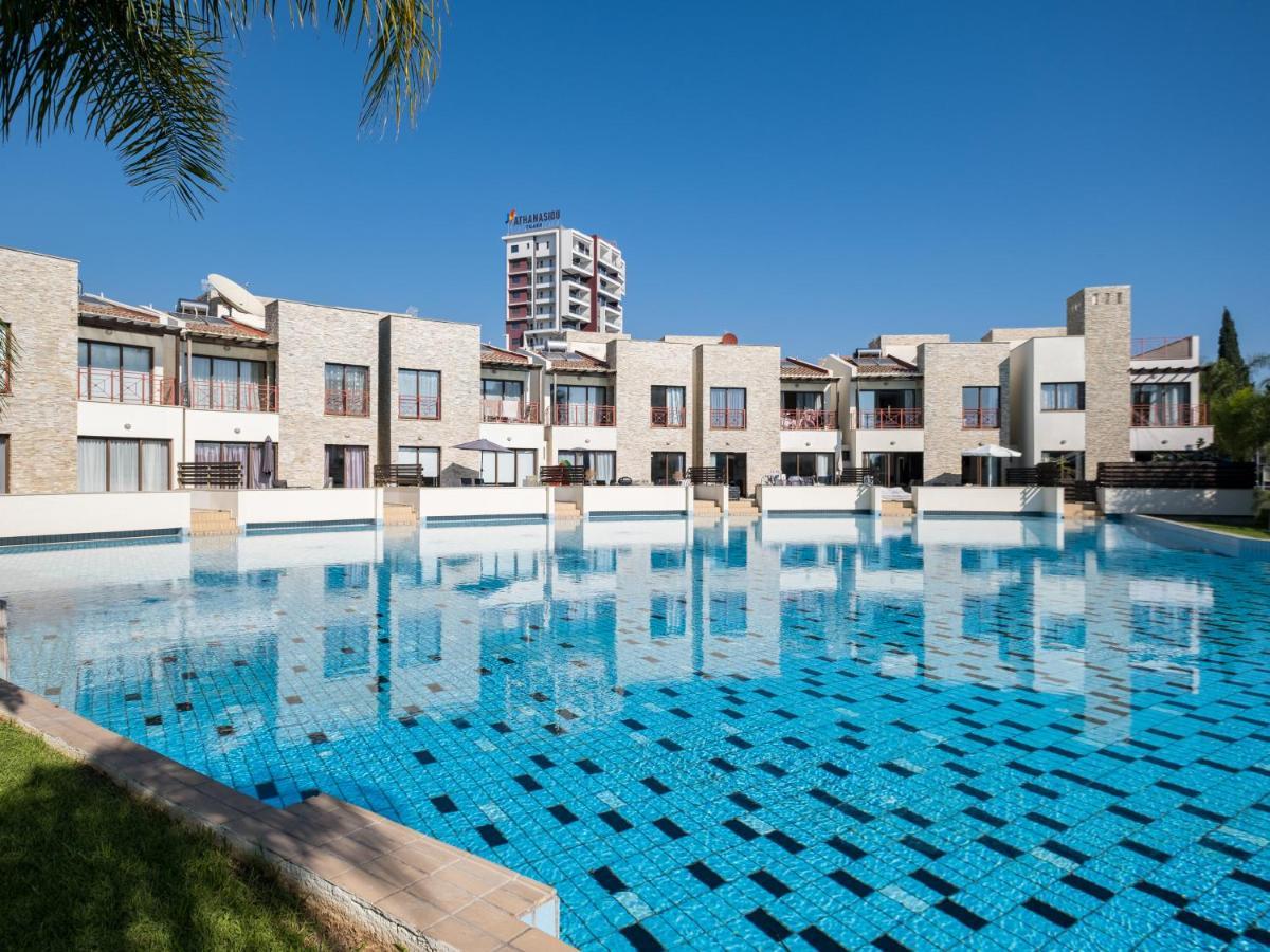 Sanders Aqua Park Resort - Precious 3-Bedroom Holiday Home With Shared Pool Limassol Exterior foto