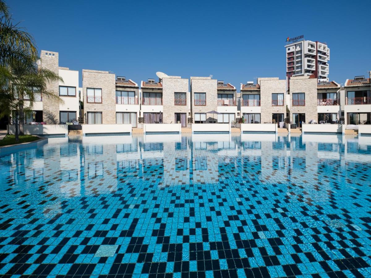 Sanders Aqua Park Resort - Precious 3-Bedroom Holiday Home With Shared Pool Limassol Exterior foto